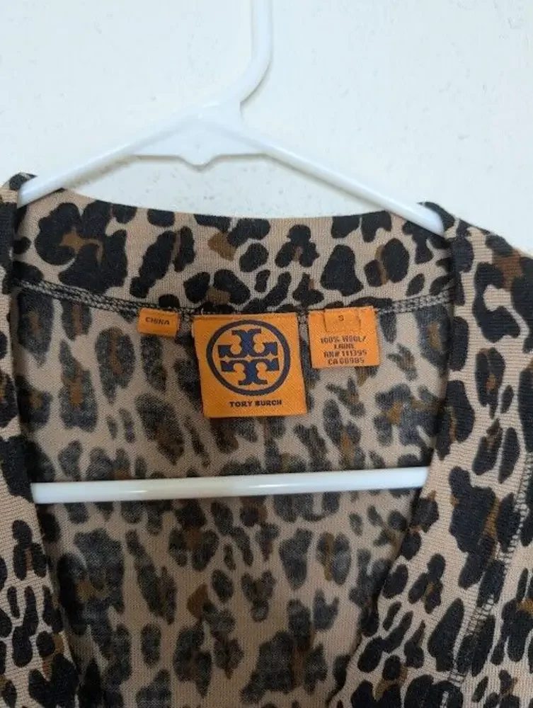 Tory Burch 100% Wool V Neck Logo Buttoned Cheetah Cardigan Black‎ Size Small